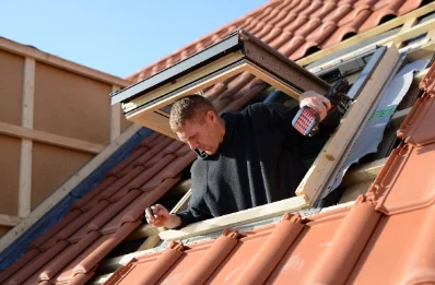 Pose de fenêtres de toit Velux aux Landes-Genusson
